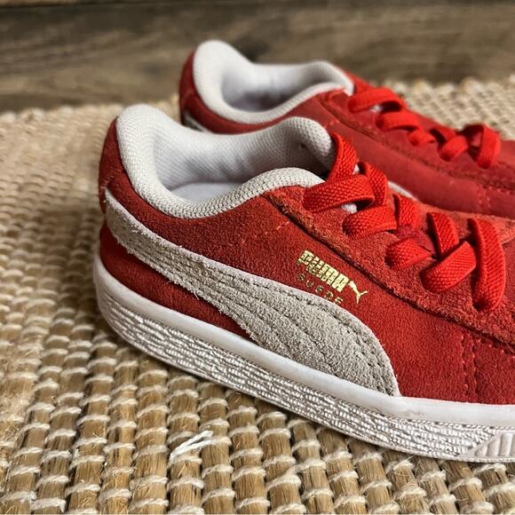 Puma Red Suede Sneakers‎ Size 5C - Picture 4 of 11